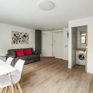 Bright And Cosy Flat At The Heart Of In A Trendy District - Welkeys Appartamento